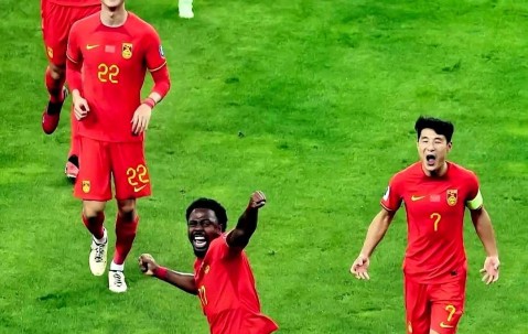 九游体育官方网站-关键时刻外援爆发,帮助球队获胜的是谁